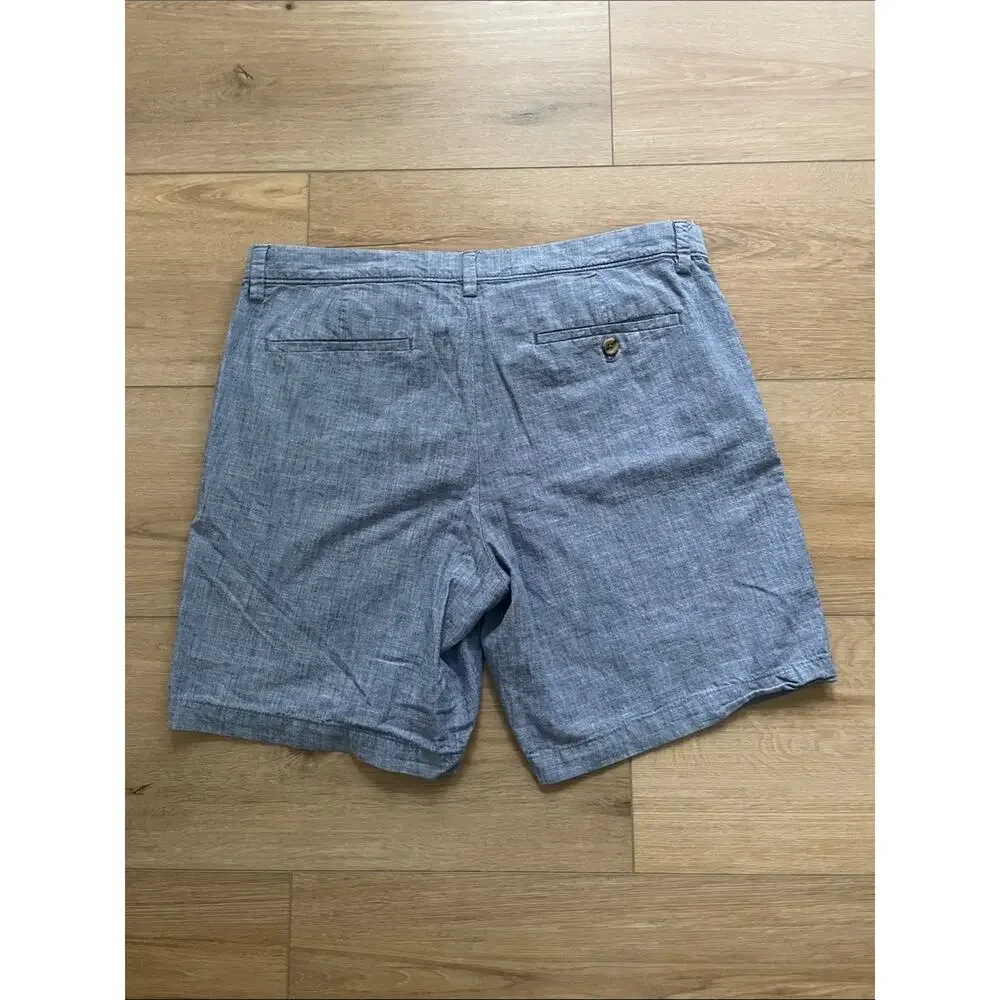Banana Republic Men’s 36 Light Blue Chambray Flat-Front Shorts #0152